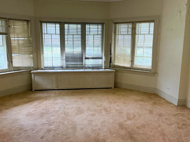 7343 S Prairie Avenue, Chicago, IL 60619