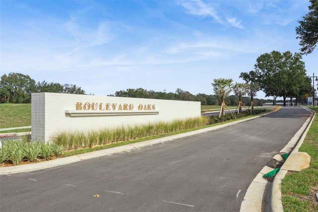 447 SKYFIELD COURT, Lady Lake, FL 32159