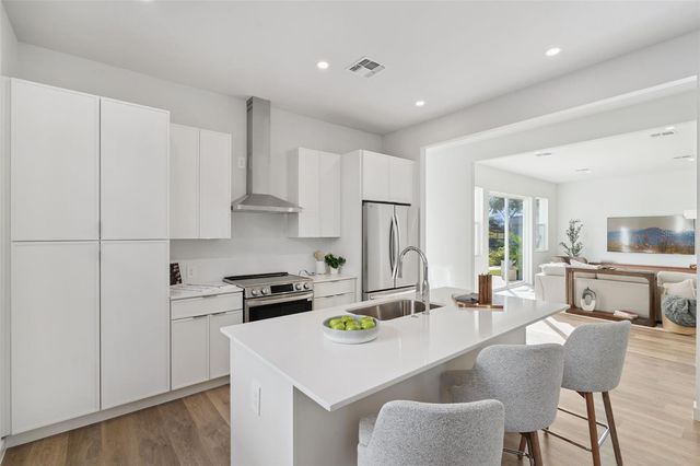 447 SKYFIELD COURT, Lady Lake, FL 32159