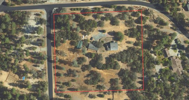 13050 Discovery Way, Nevada City, CA 95959