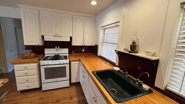 13050 Discovery Way, Nevada City, CA 95959