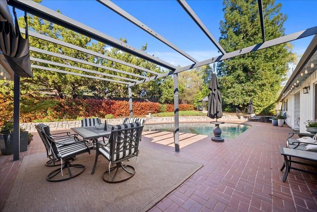 6709 Stanley Ave, Carmichael, CA 95608