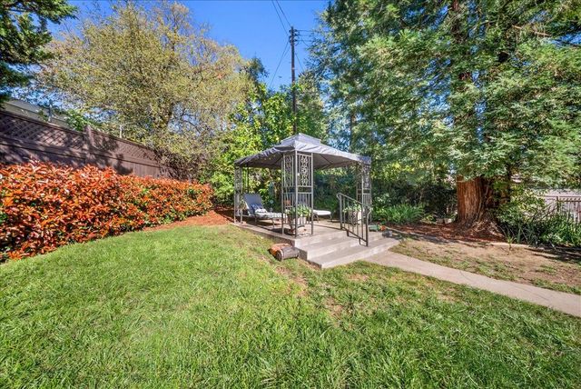 6709 Stanley Ave, Carmichael, CA 95608