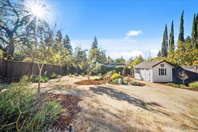 6709 Stanley Ave, Carmichael, CA 95608