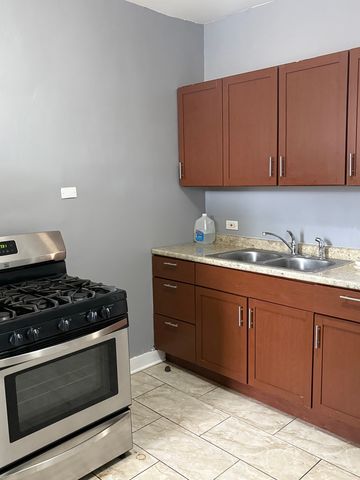 409 W 144th Street 3, Riverdale, IL 60827