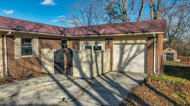 600 Kenway Street, Berea, KY 40403