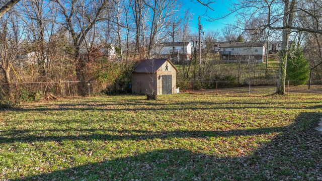 600 Kenway Street, Berea, KY 40403