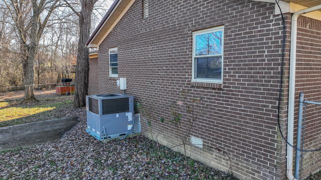 600 Kenway Street, Berea, KY 40403