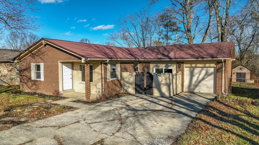 600 Kenway Street, Berea, KY 40403