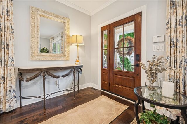 2226 W Barry Avenue, Chicago, IL 60618