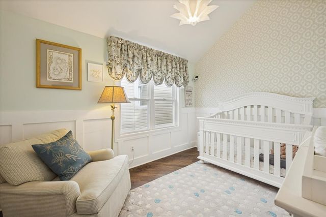 2226 W Barry Avenue, Chicago, IL 60618