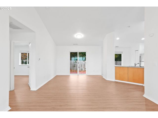 3047 Wallace Rd Nw, Salem, OR 97304