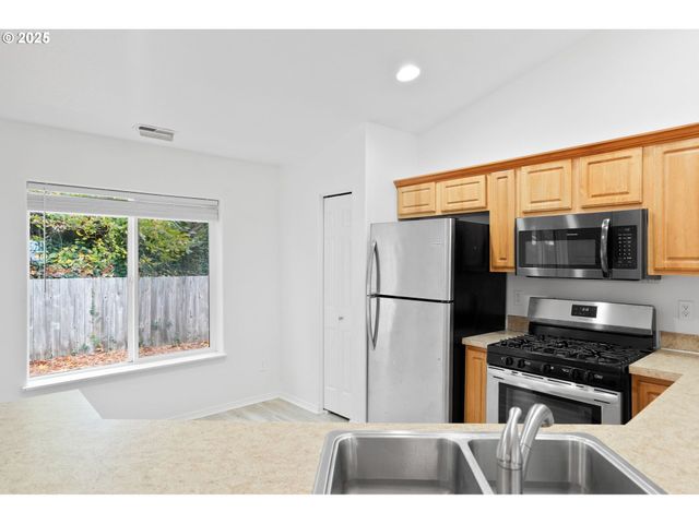 3047 Wallace Rd Nw, Salem, OR 97304