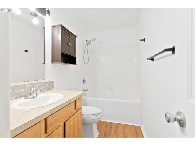 3047 Wallace Rd Nw, Salem, OR 97304