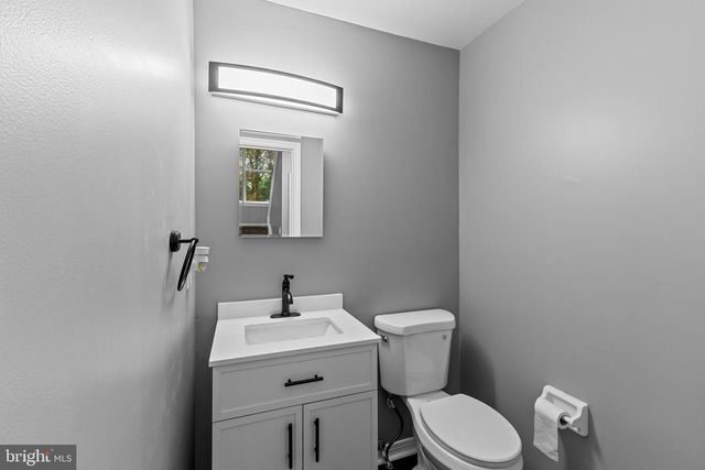 28 EYNON CT, Hockessin, DE 19707