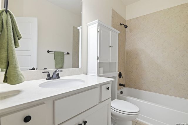 113 Churchill, Boerne, TX 78006