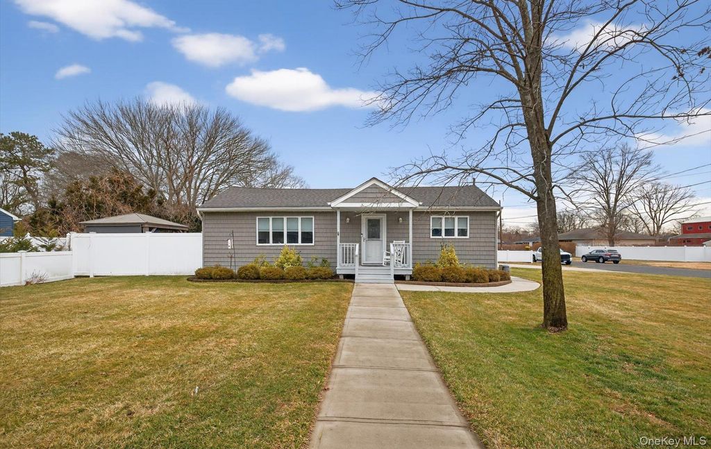 737 Belmore Avenue, Islip Terrace, NY 11752