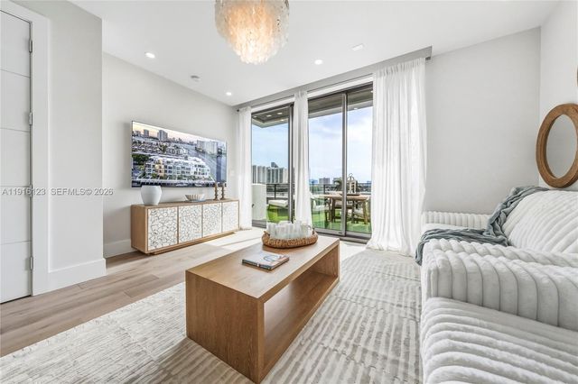 4098 NE 167 Street 9, North Miami Beach, FL 33160
