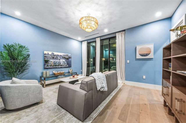 4098 NE 167 Street 9, North Miami Beach, FL 33160