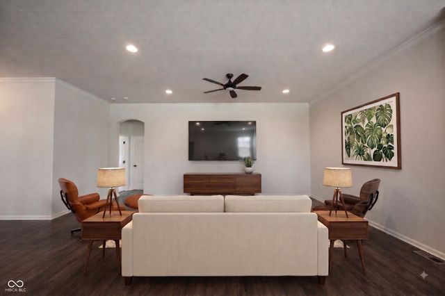 1715 Rossmay, Westfield, IN 46074