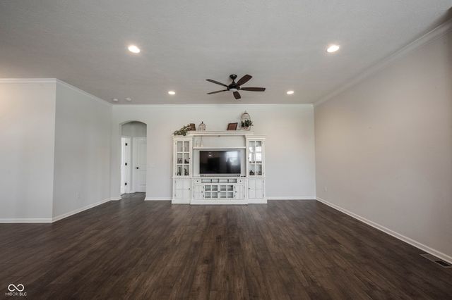 1715 Rossmay, Westfield, IN 46074