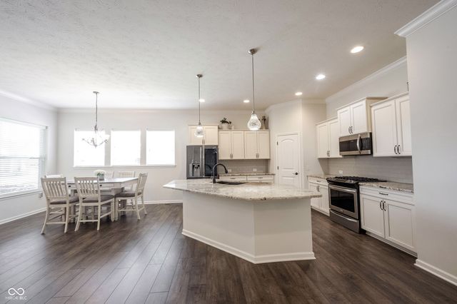 1715 Rossmay, Westfield, IN 46074