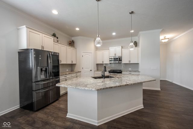 1715 Rossmay, Westfield, IN 46074