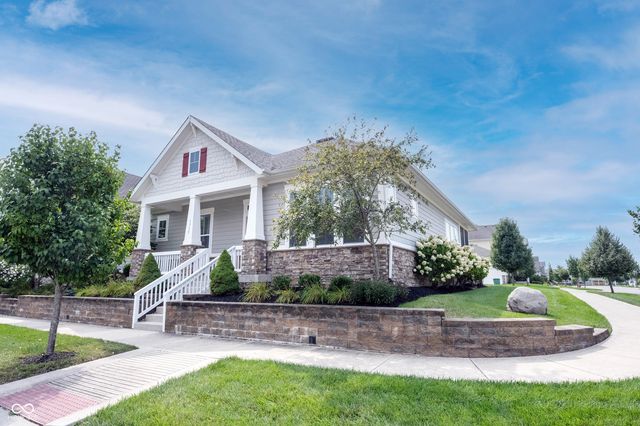 1715 Rossmay, Westfield, IN 46074