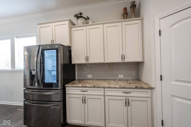 1715 Rossmay, Westfield, IN 46074