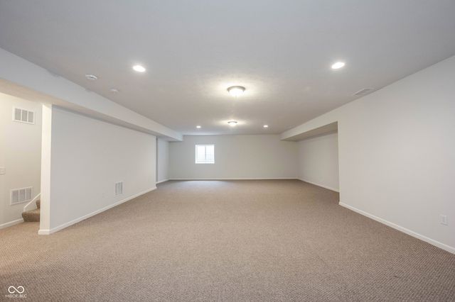 1715 Rossmay, Westfield, IN 46074