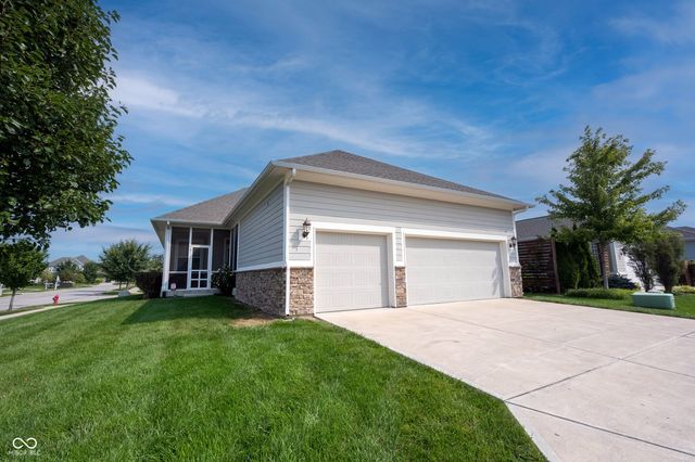 1715 Rossmay, Westfield, IN 46074