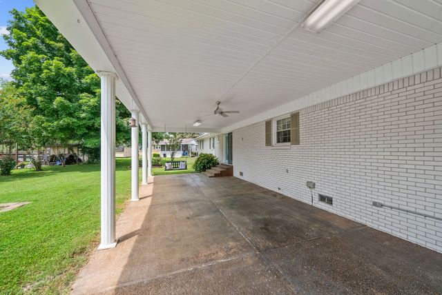 615 Meadow Rd, Mount Pleasant, TN 38474