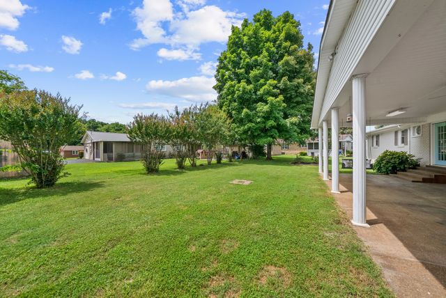 615 Meadow Rd, Mount Pleasant, TN 38474
