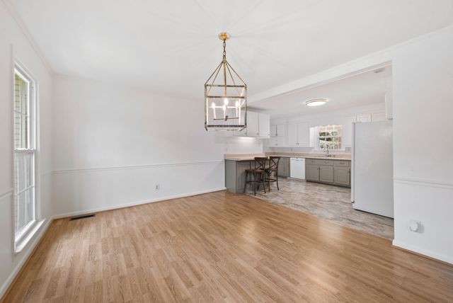 615 Meadow Rd, Mount Pleasant, TN 38474