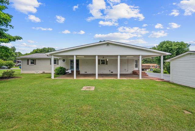 615 Meadow Rd, Mount Pleasant, TN 38474