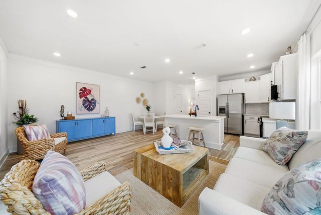 108 Bismark Boulevard 50, Destin, FL 32541