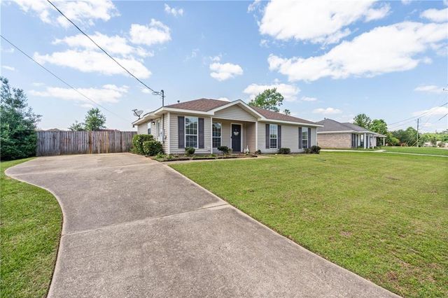 13588 James Copeland Drive, Mobile, AL 36695