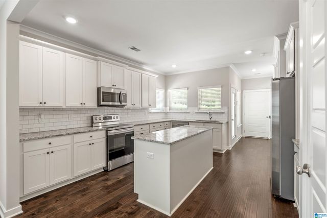 1013 UNALI LANE, Leeds, AL 35094