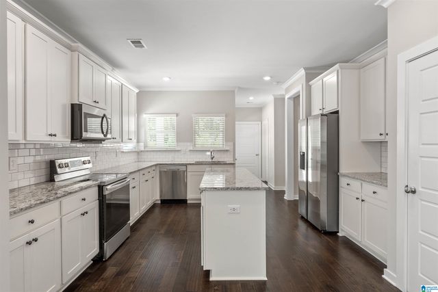 1013 UNALI LANE, Leeds, AL 35094