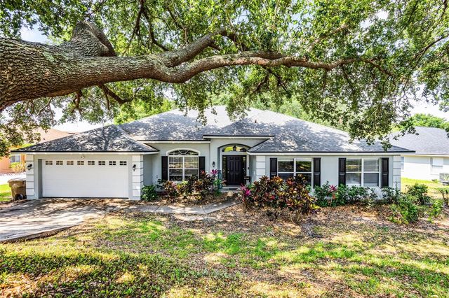 11126 OAKSHORE LANE, Clermont, FL 34711