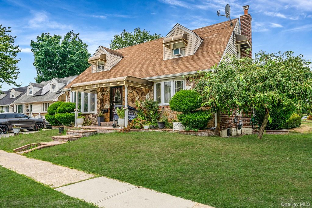 86 Clearstream Avenue, Valley Stream, NY 11580