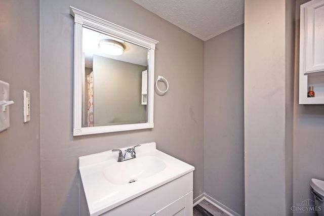 6988 Dimmick Road, West Chester, OH 45069