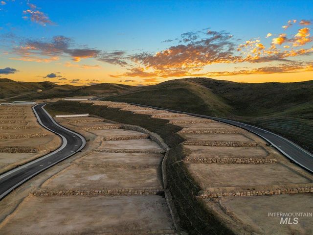 13400 N Summit View Way, Boise, ID 83714