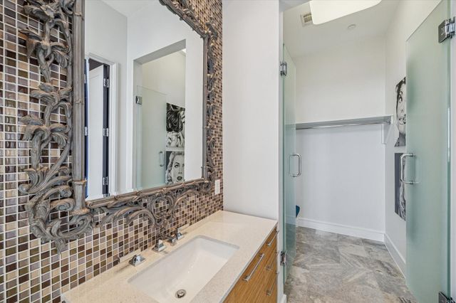 2727 Kirby Drive 19F, Houston, TX 77098