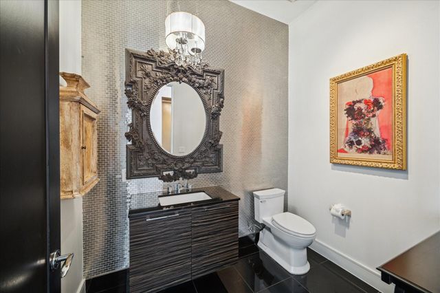 2727 Kirby Drive 19F, Houston, TX 77098