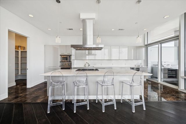 2727 Kirby Drive 19F, Houston, TX 77098