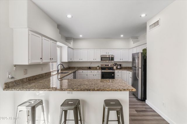 12852 N MOUNTAINSIDE Drive 2, Fountain Hills, AZ 85268