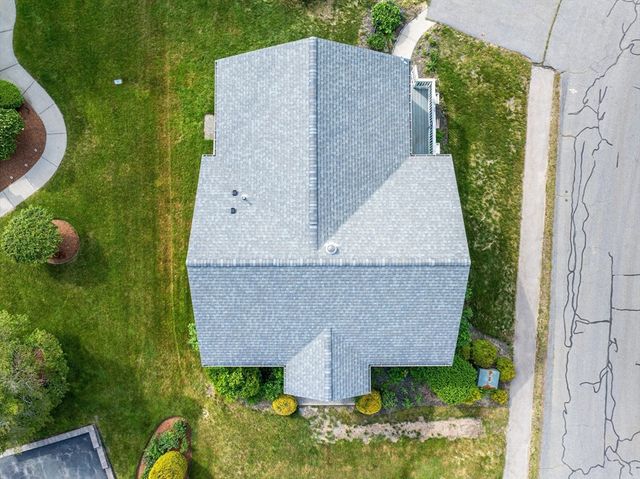 90 Crystal Water Dr 90, East Bridgewater, MA 02333