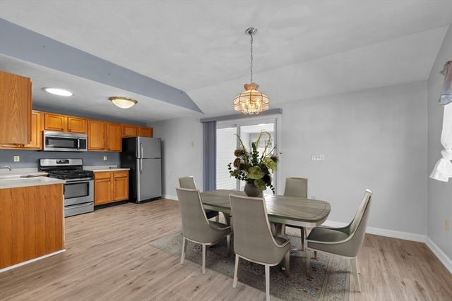 90 Crystal Water Dr 90, East Bridgewater, MA 02333