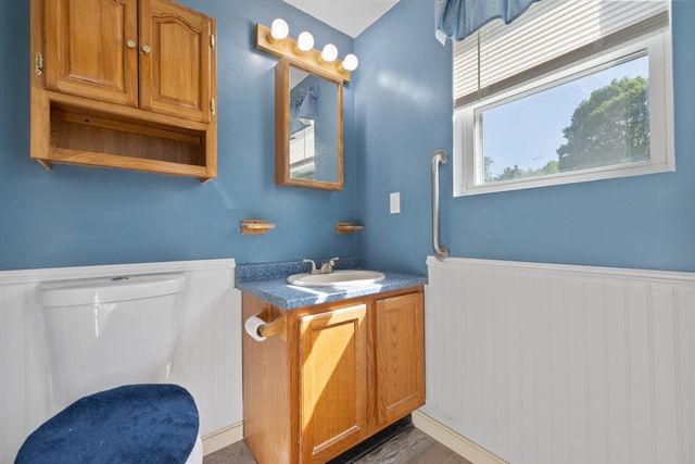 90 Crystal Water Dr 90, East Bridgewater, MA 02333